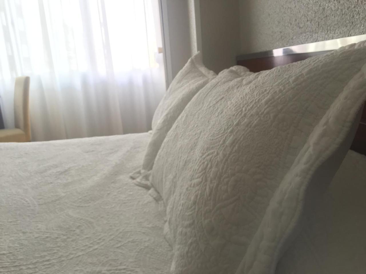 Hostal la Parrilla Tudela Esterno foto