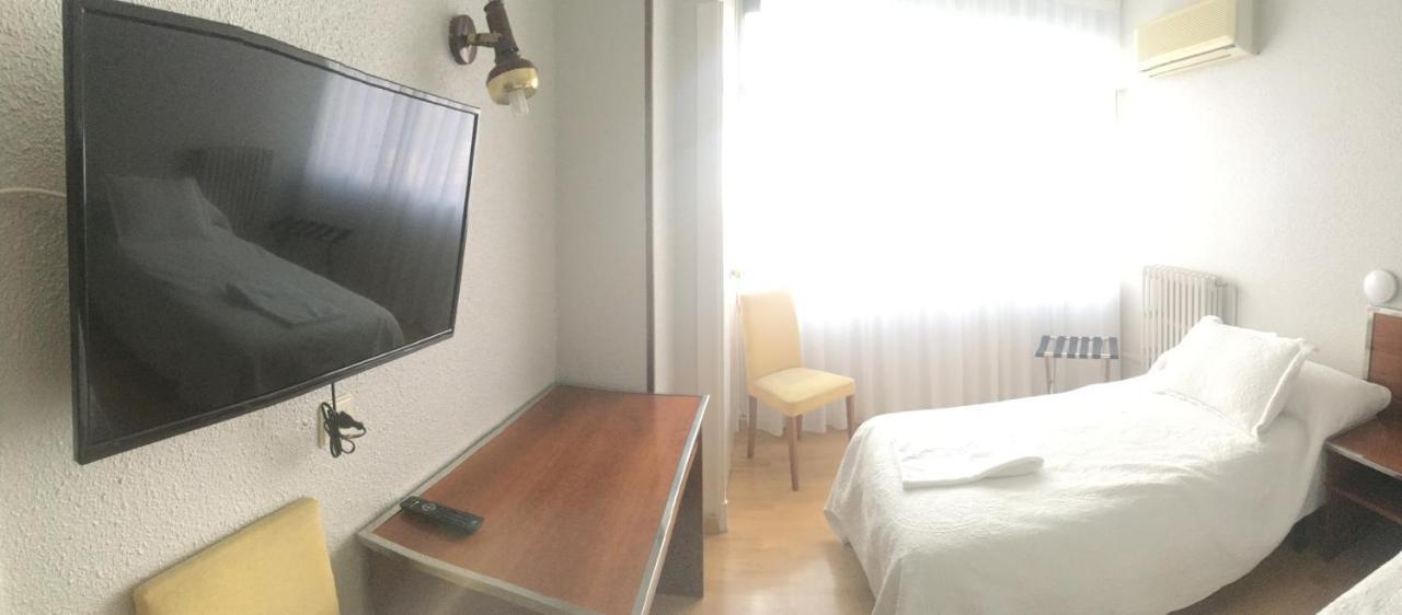 Hostal la Parrilla Tudela Esterno foto